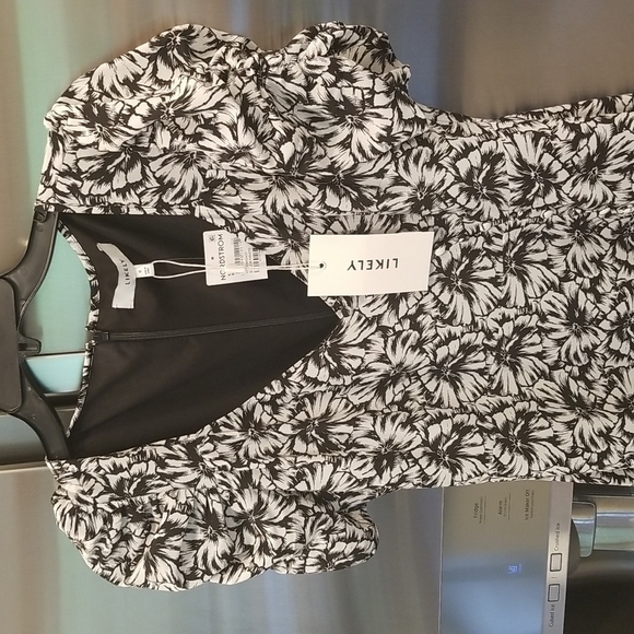 💕LIKELY💕 Saylor Dress ~ Black & White Abstract Floral Print 6 NWT - Picture 10 of 16